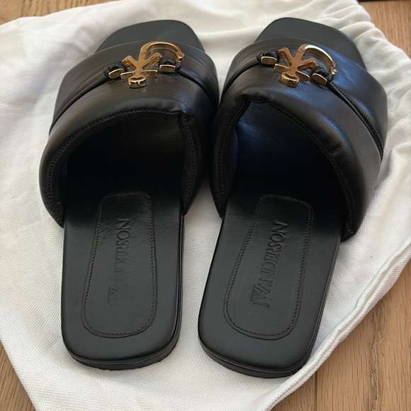 ❤️sale❤️JW Anderson Anchor logo-embellished quilted leather slides - Picture 8 of 11